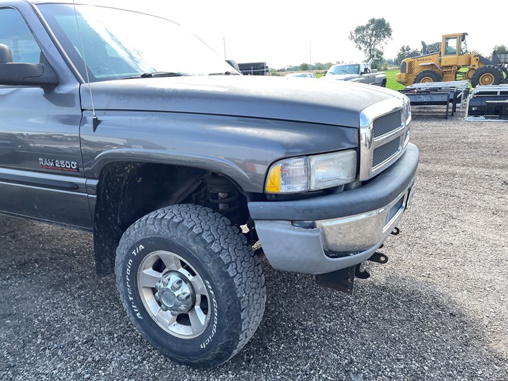 2002-dodge-ram-2500-image-4
