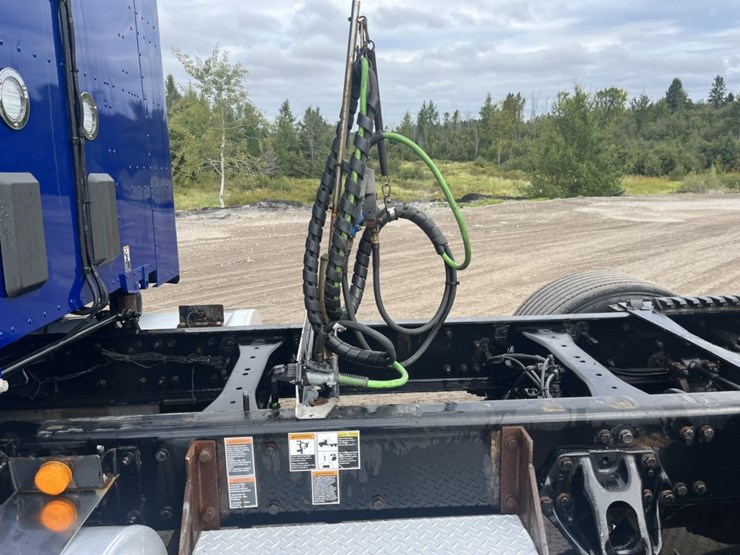 2020-kenworth-t680-image-62