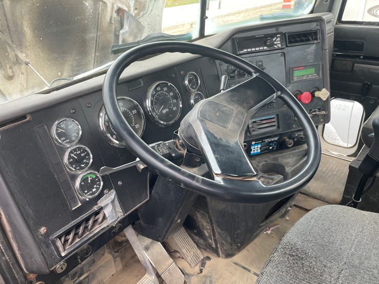 1998-cummins-m11-image-30