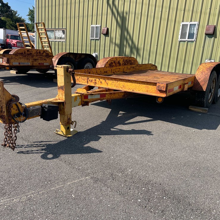 #13339 • 1990 Butler Tilt Bed Trailer (Has WI Title)