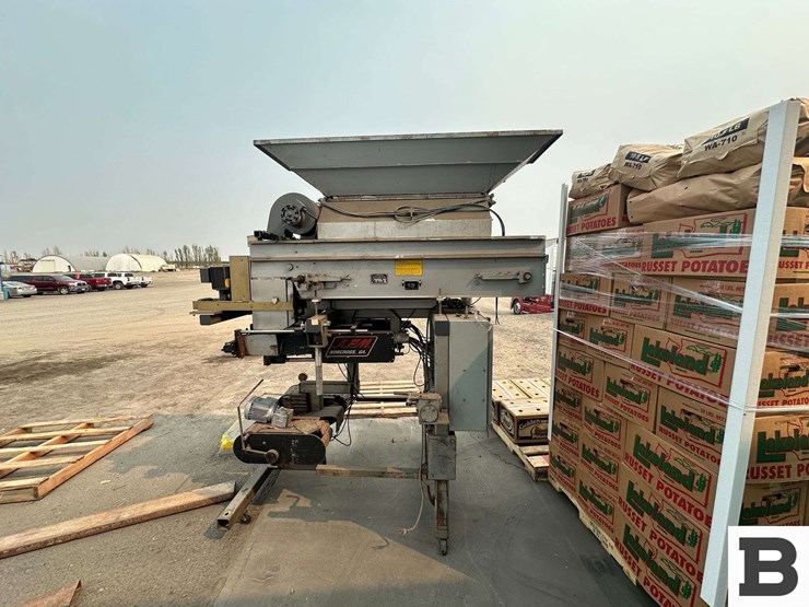 1995-j-affeldt-avn/751-linear-bucket-scale---pasco,-wa-image-1