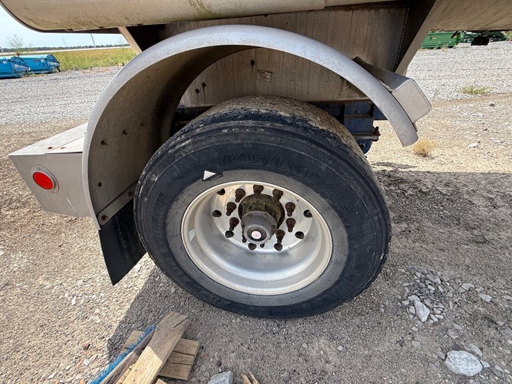 #9657-•-1996-weld-it-s/a-5400gal-fuel-trailer-1w9t23269tl010011-inv#:-9657-image-61