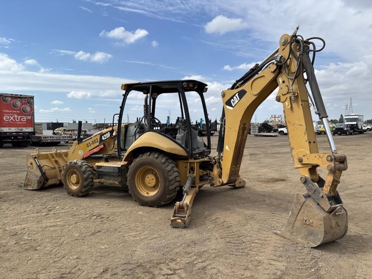 2013-caterpillar-420f-image-4