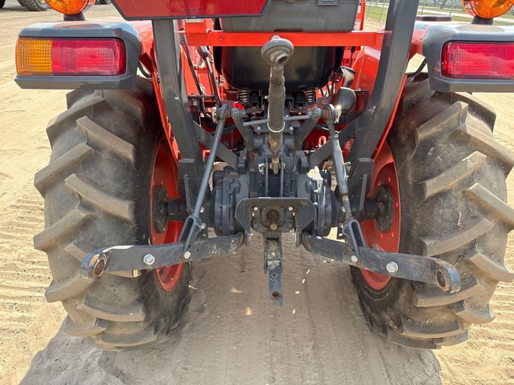 kubota-l2501-image-13