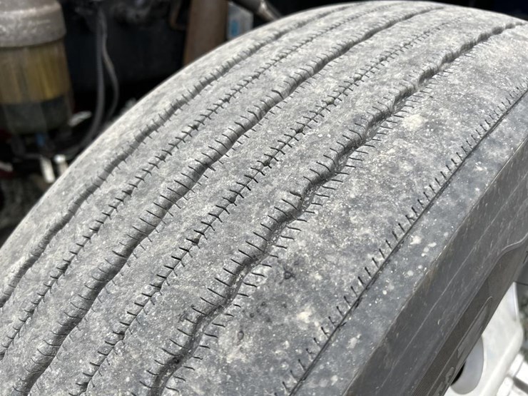 2018-kenworth-t680-image-92