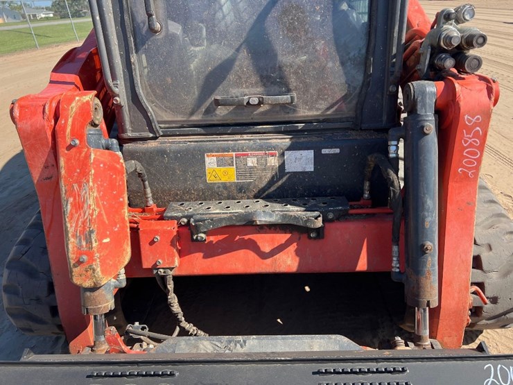 kubota-svl97-2-image-19