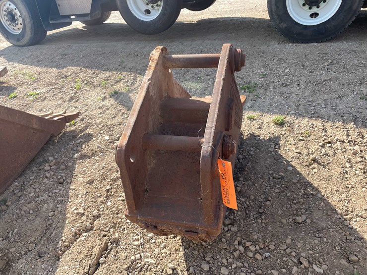 #13395-•-new-holland-bucket-image-3