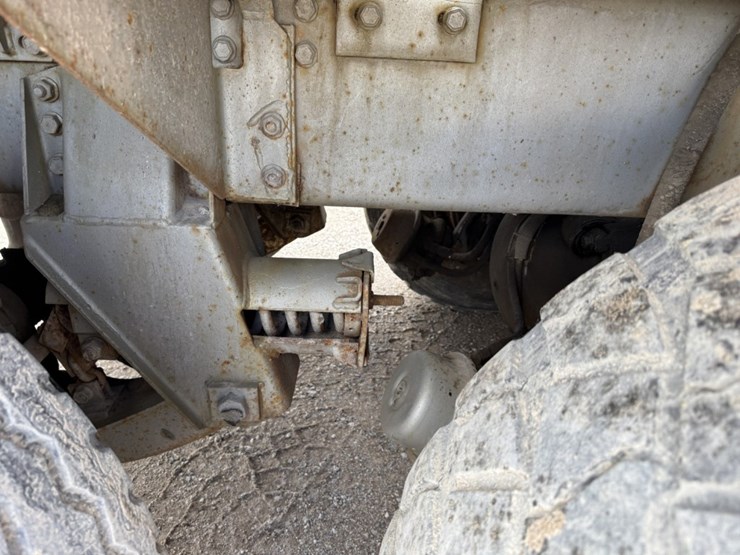 #1553-•-1991-oshkosh-mixer-truck-image-62