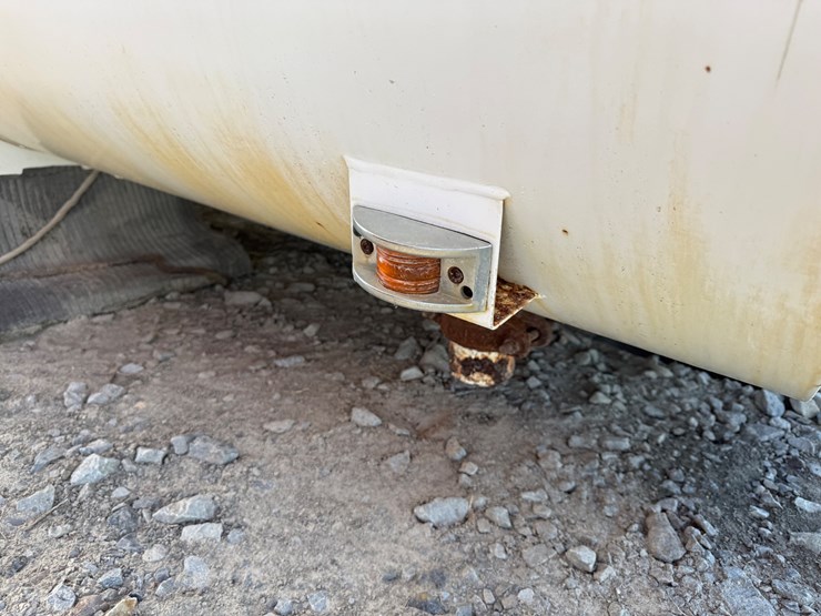 #5024-•-agm-agmc9l-~2000gal-water-tank-truck-bed-inv#:-5024-image-49