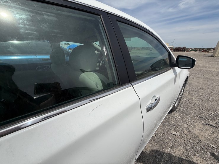 #3760-•-inop-2016-nissan-sentra-sedan-3n1ab7ap6gy243642-inv#:-3760-image-14