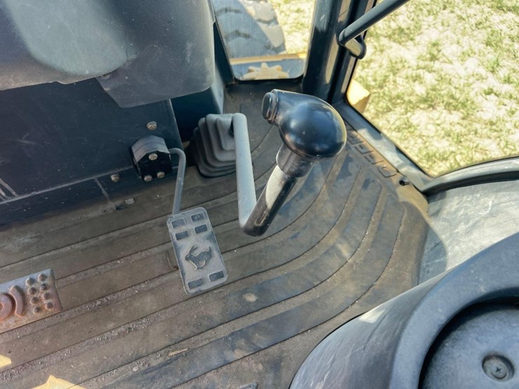 2001-deere-310g-image-39