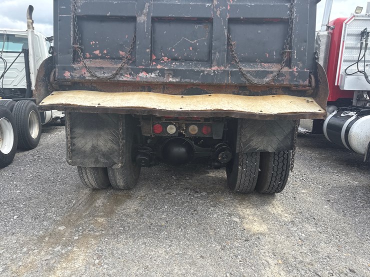 1996-ford-ft900-image-5