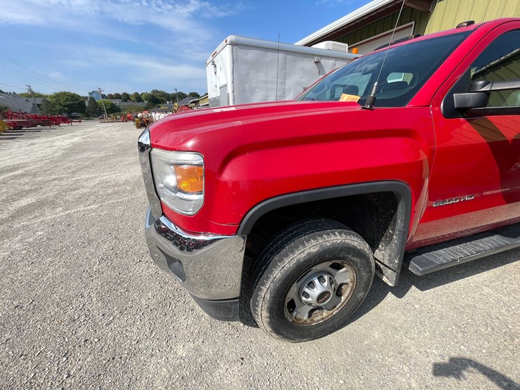 2015-gmc-sierra-2500hd-image-12