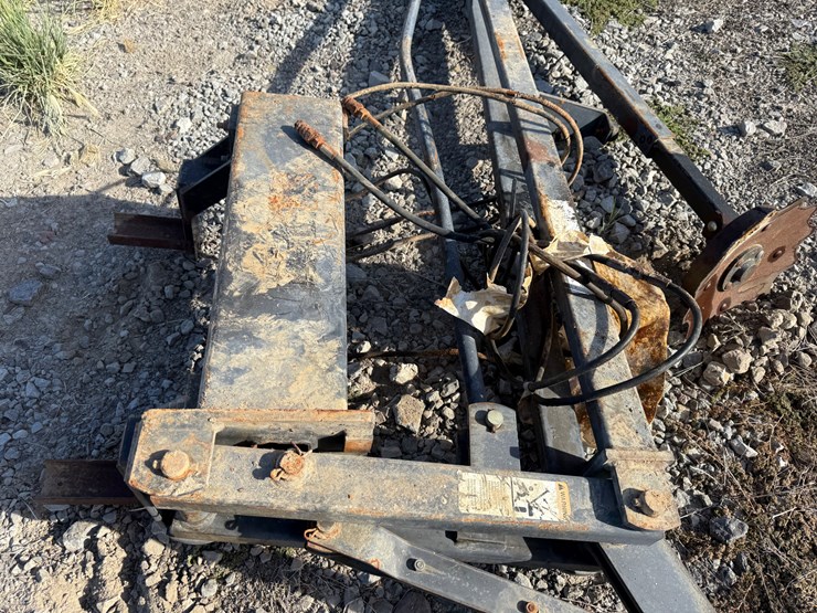 #23904-•-yetter-~15'-row-marker-image-6