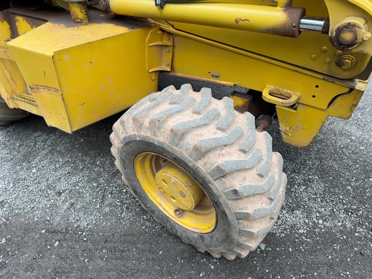 2001-deere-310g-image-12
