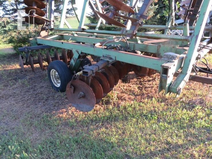 john-deere-230-image-4
