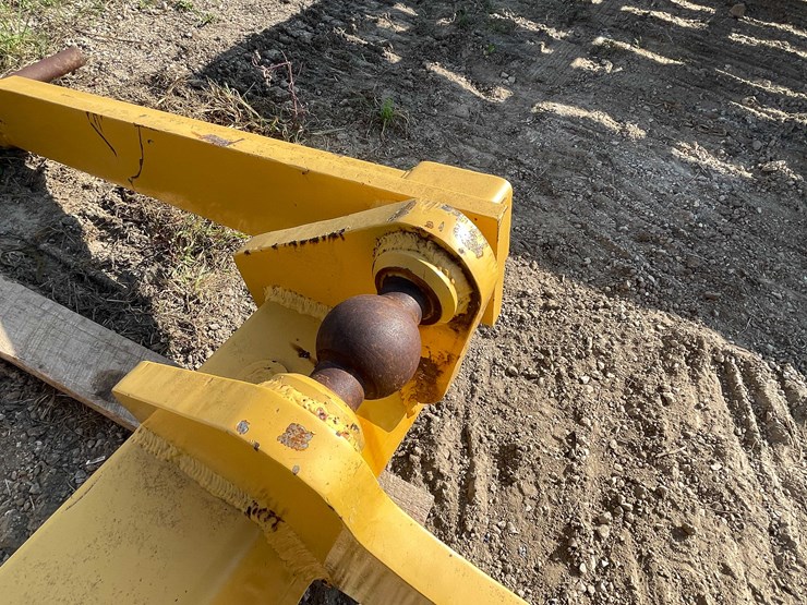 caterpillar-d7-image-11