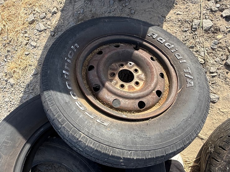 #5035-•-lot-of-(3)-miscellaneous-tires--inv#5035-inv#-5035-image-9