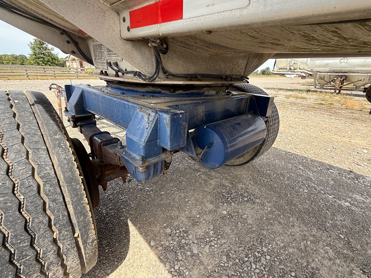 #9657-•-1996-weld-it-s/a-5400gal-fuel-trailer-1w9t23269tl010011-inv#:-9657-image-23