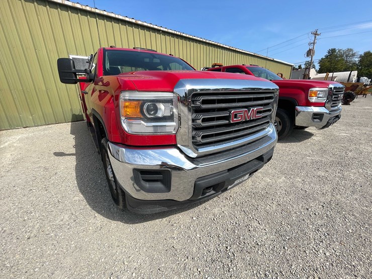 2015-gmc-sierra-2500hd-image-36
