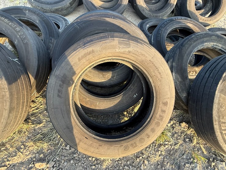 #649-•-lot-of-miscellaneous-tires-inv#:-9979-image-14
