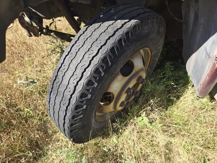 ford-f600-image-8