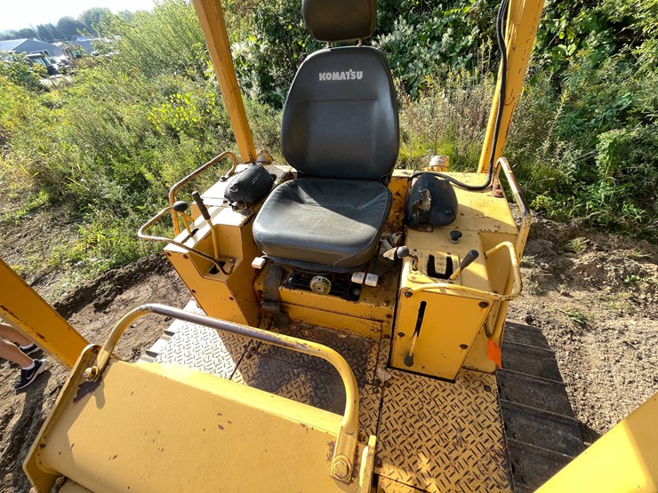 1987-caterpillar-d3-image-22