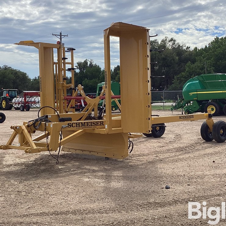 2022 Schmeiser SVT24R 24' VariTrak Folding 3-Pt Land Leveler