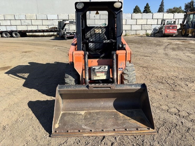 2019-gehl-r105-image-6