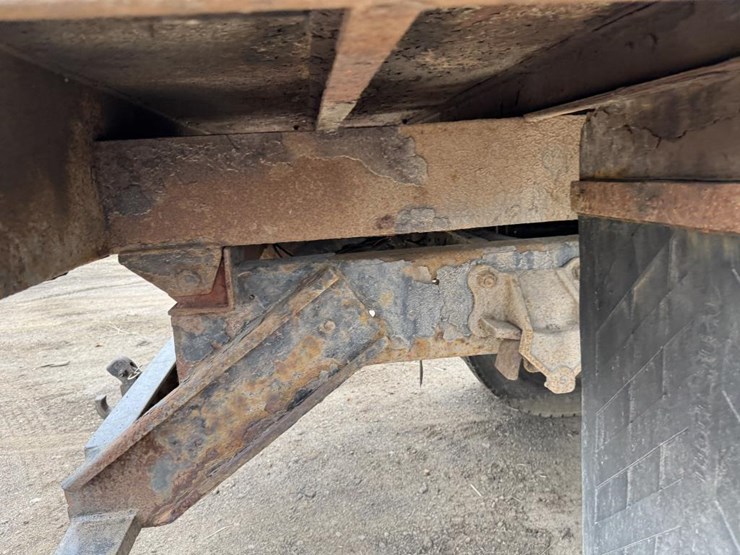 2003-ford-f650-image-34