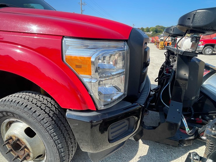 2014-ford-f350-image-29
