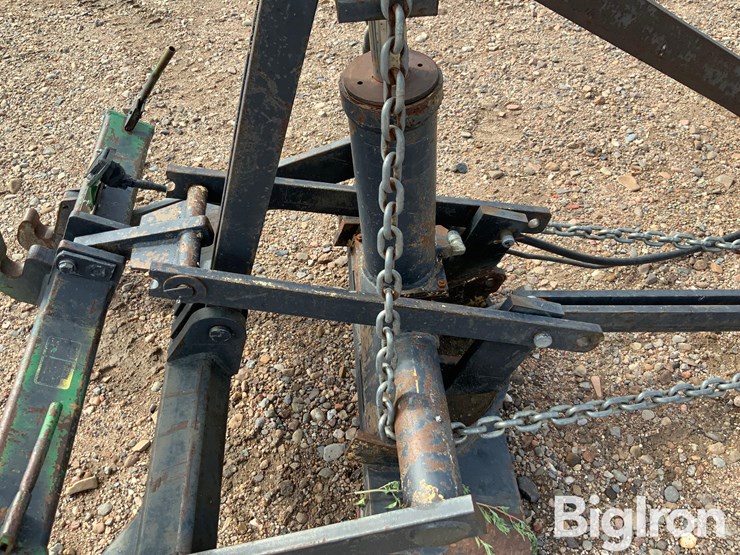 john-deere-3-pt-hydraulic-tow-hitch-image-10