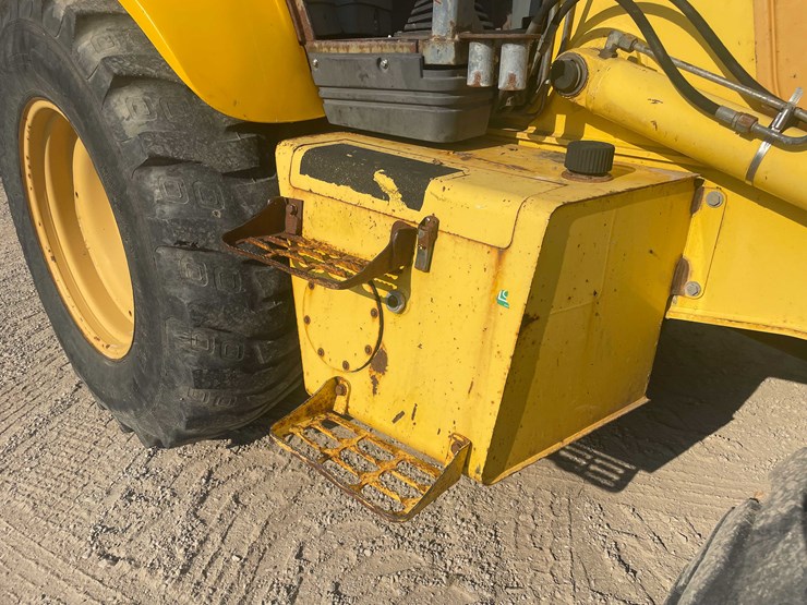 #13315-•-2003-lb110-backhoe-loader-image-29