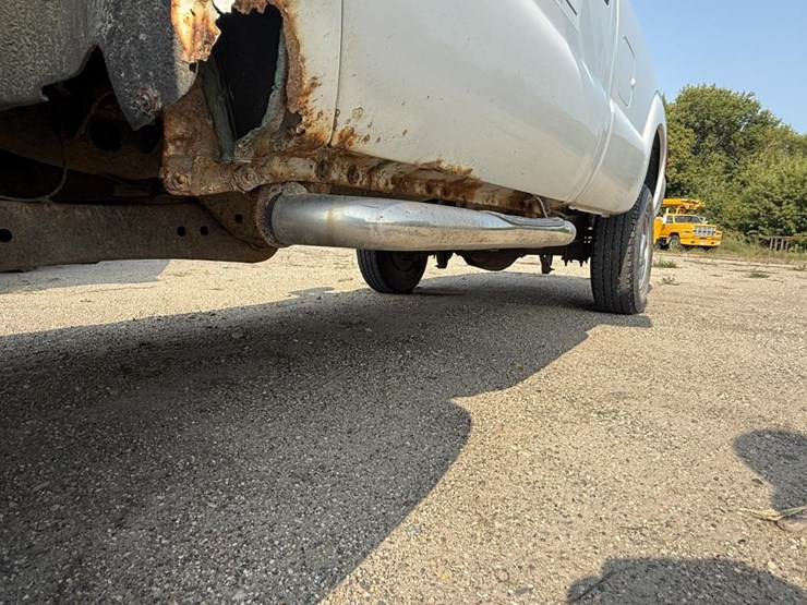 2013-ford-f350-image-16