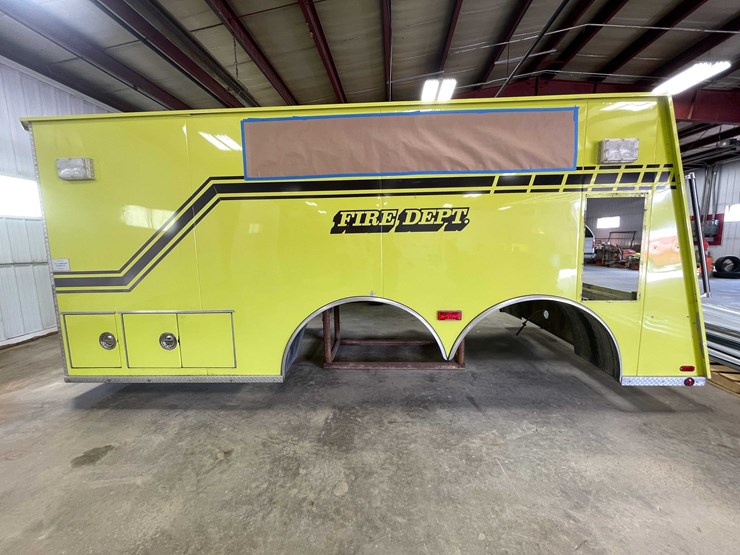 #13382-•-1993-fire-truck-tanker-body-with-poly-tank-image-6