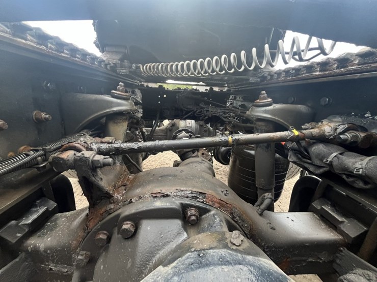 2020-kenworth-t680-image-71