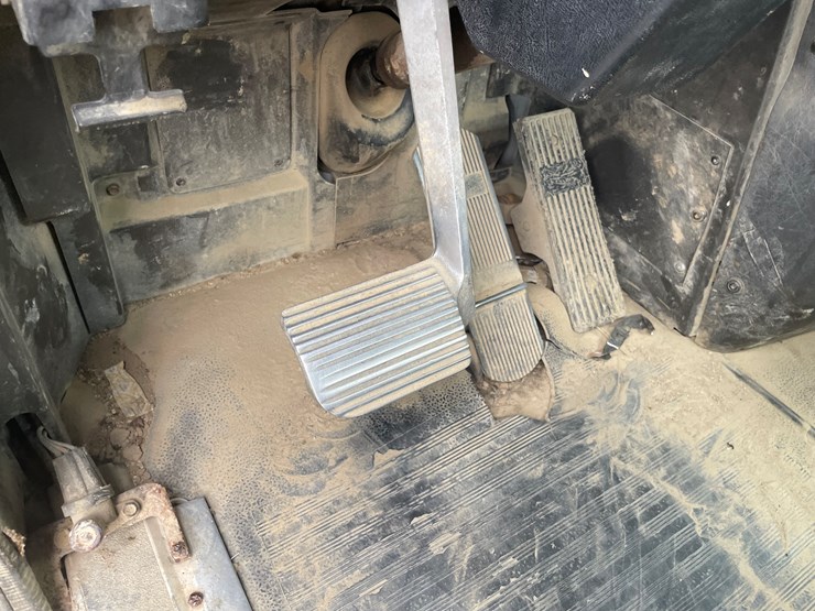 1998-cummins-m11-image-38