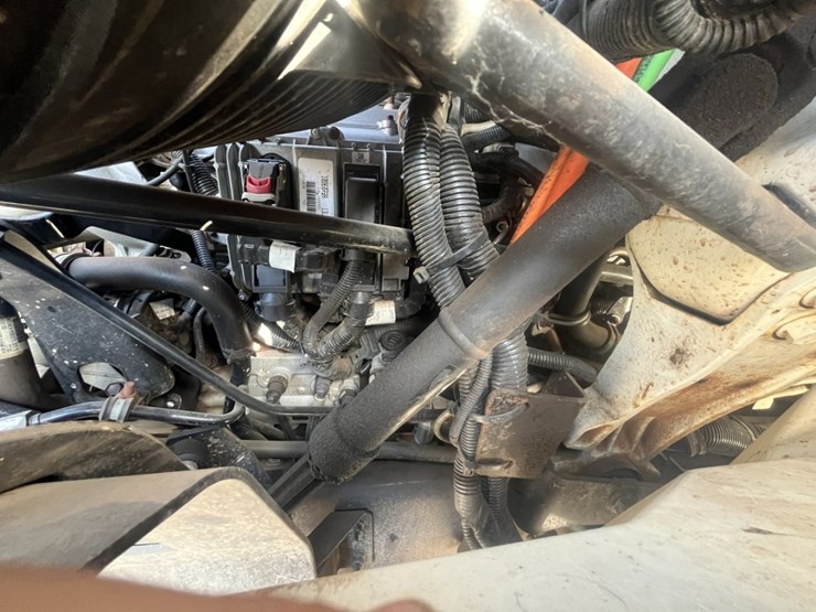#1249-•-2011-navistar-7600-sba-6x4-2010-mixer-truck-image-21
