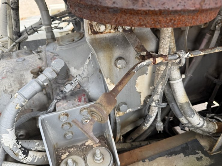 #1553-•-1991-oshkosh-mixer-truck-image-40