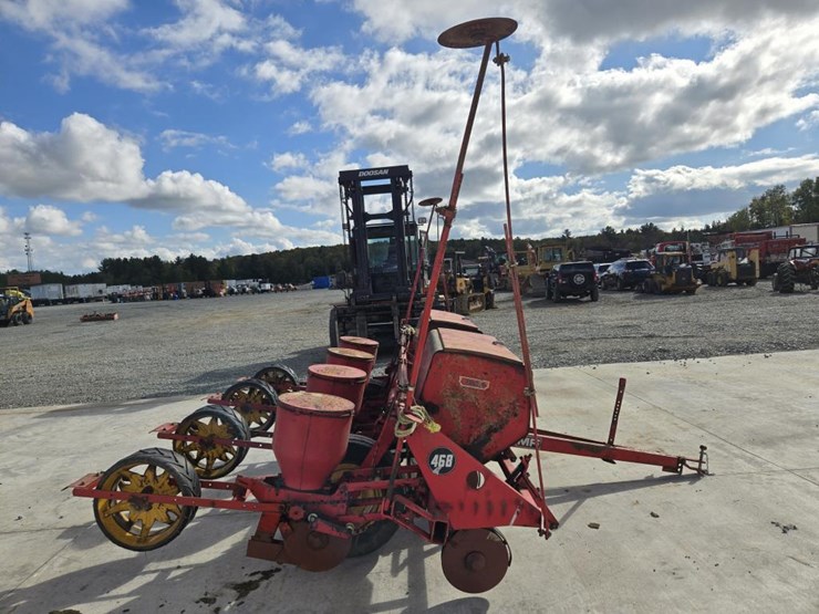 massey-ferguson-468-image-6