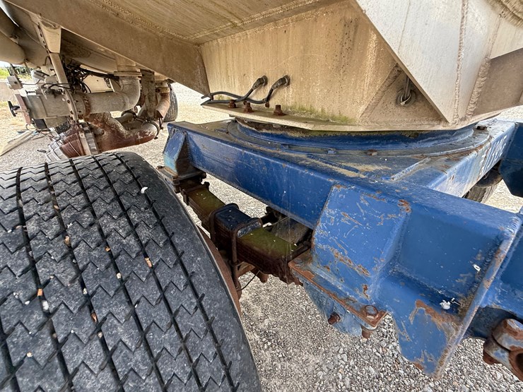 #9657-•-1996-weld-it-s/a-5400gal-fuel-trailer-1w9t23269tl010011-inv#:-9657-image-43