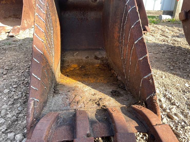 #13394-•-excavator-bucket-image-9