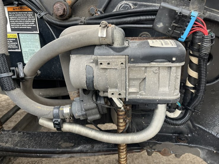2020-kenworth-t680-image-46