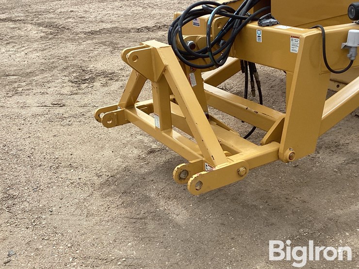 2022-schmeiser-svt24r-24'-varitrak-folding-3-pt-land-leveler-image-9