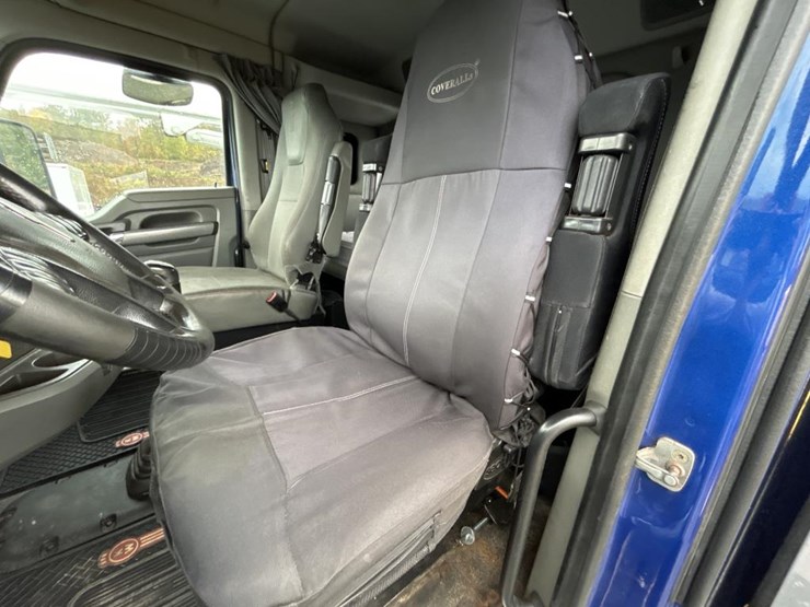 2018-kenworth-t680-image-74