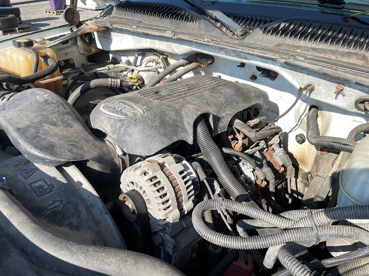 2003-gmc-2500-image-43