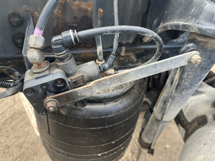 2020-kenworth-t680-image-88