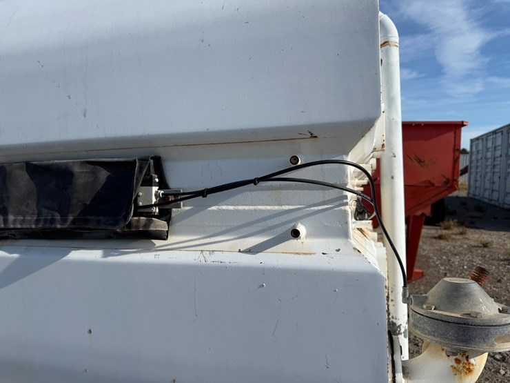 #5024-•-agm-agmc9l-~2000gal-water-tank-truck-bed-inv#:-5024-image-30