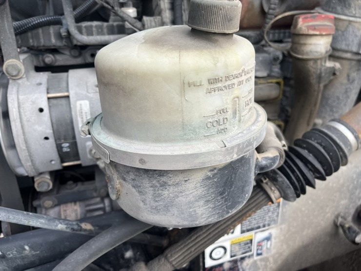2020-kenworth-t680-image-24