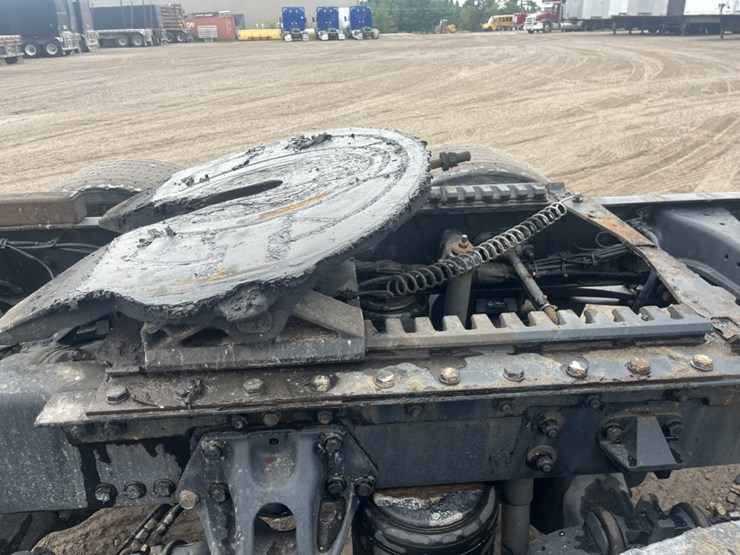 2020-kenworth-t680-image-82